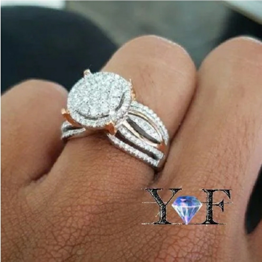 Inlaid horse eye ring